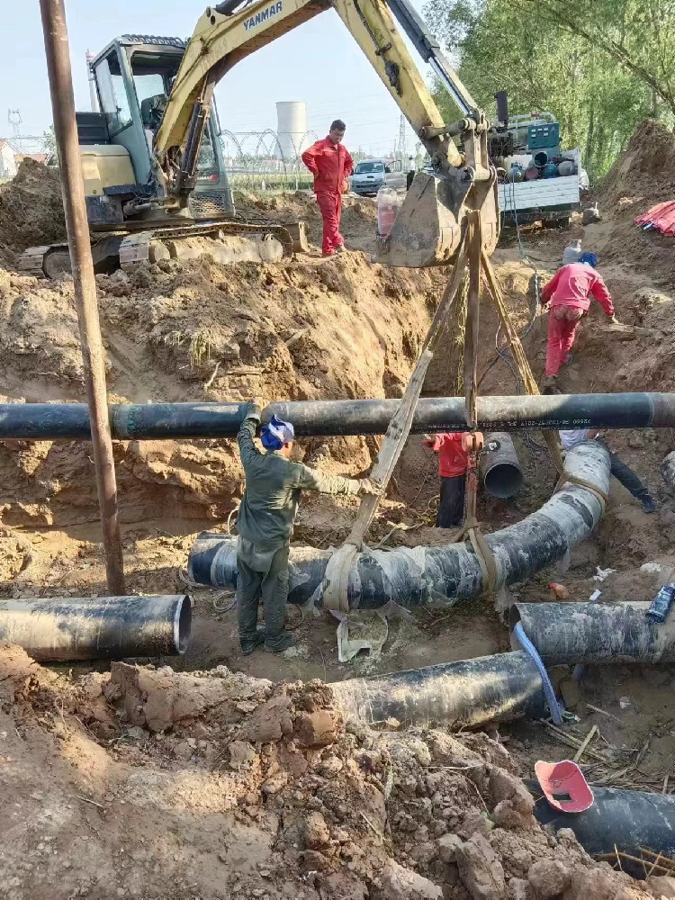 新耀带压开孔封堵